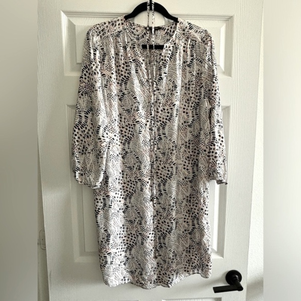 NWOT Banana Republic shift white with navy /light orange pattern dress 3/4 sleev